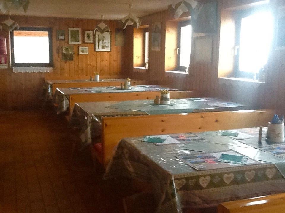 Hotel Rifugio Velo Della Madonna Sankt Martin am Sismunthbach Exterior foto